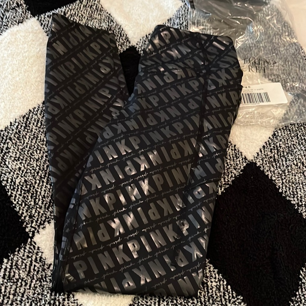 BNWT high waisted full length PINK leggings